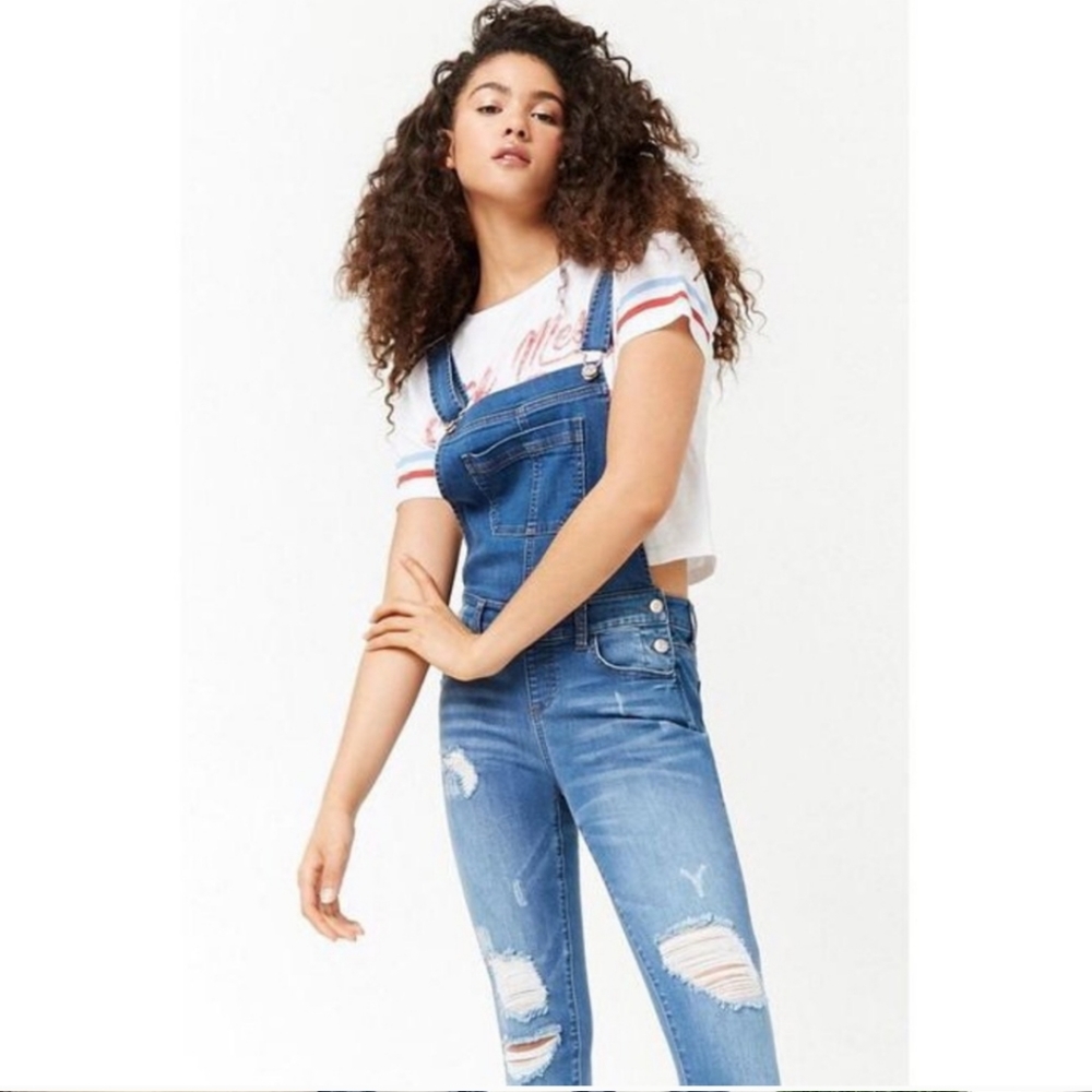 FOREVER 21 Denim Overalls,size M
